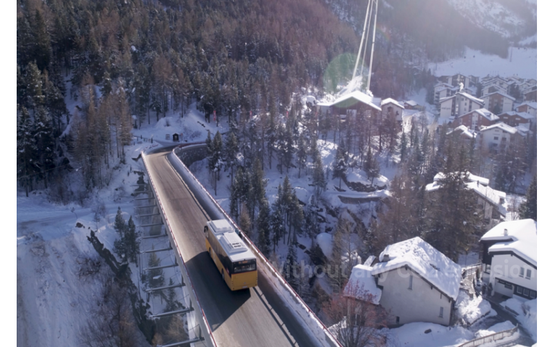 New energy trams equipped with YHkam batteries travel freely in the Alps